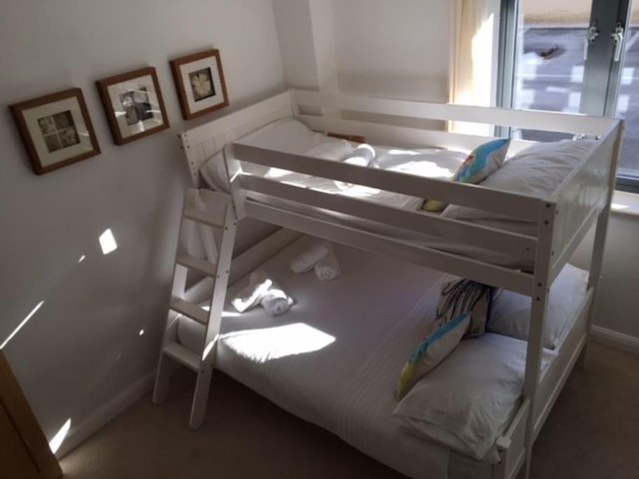 2Bed With Pool & Sea View Apartment Ньюки Экстерьер фото