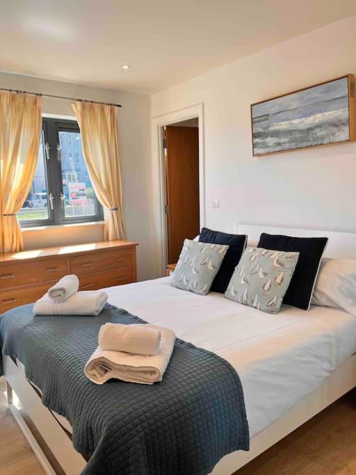 2Bed With Pool & Sea View Apartment Ньюки Экстерьер фото